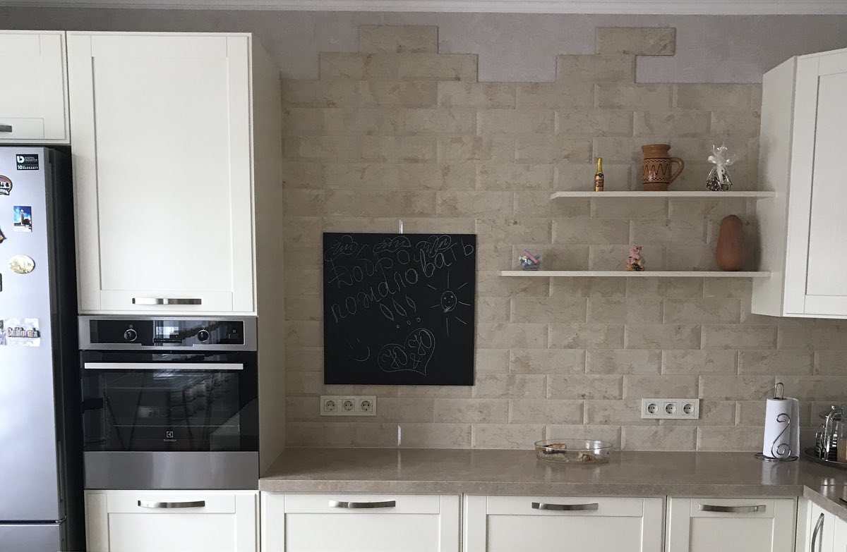 A Image of a Kitchen Backsplash by Yury Khmialeuski